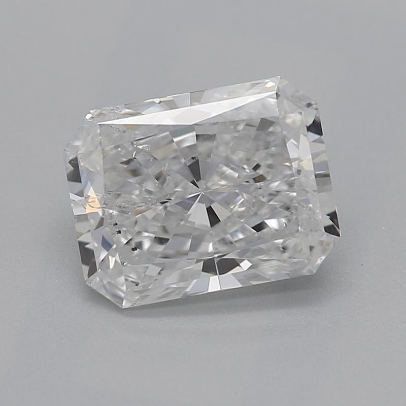 Voici une superbe bague en diamant qui allie élégance et sophistication. En son cœur se trouve une captivante pierre centrale rayonnante, pesant 1,09 et classée E avec I1, garantissant un éclat éblouissant. La bague présente une monture classique à