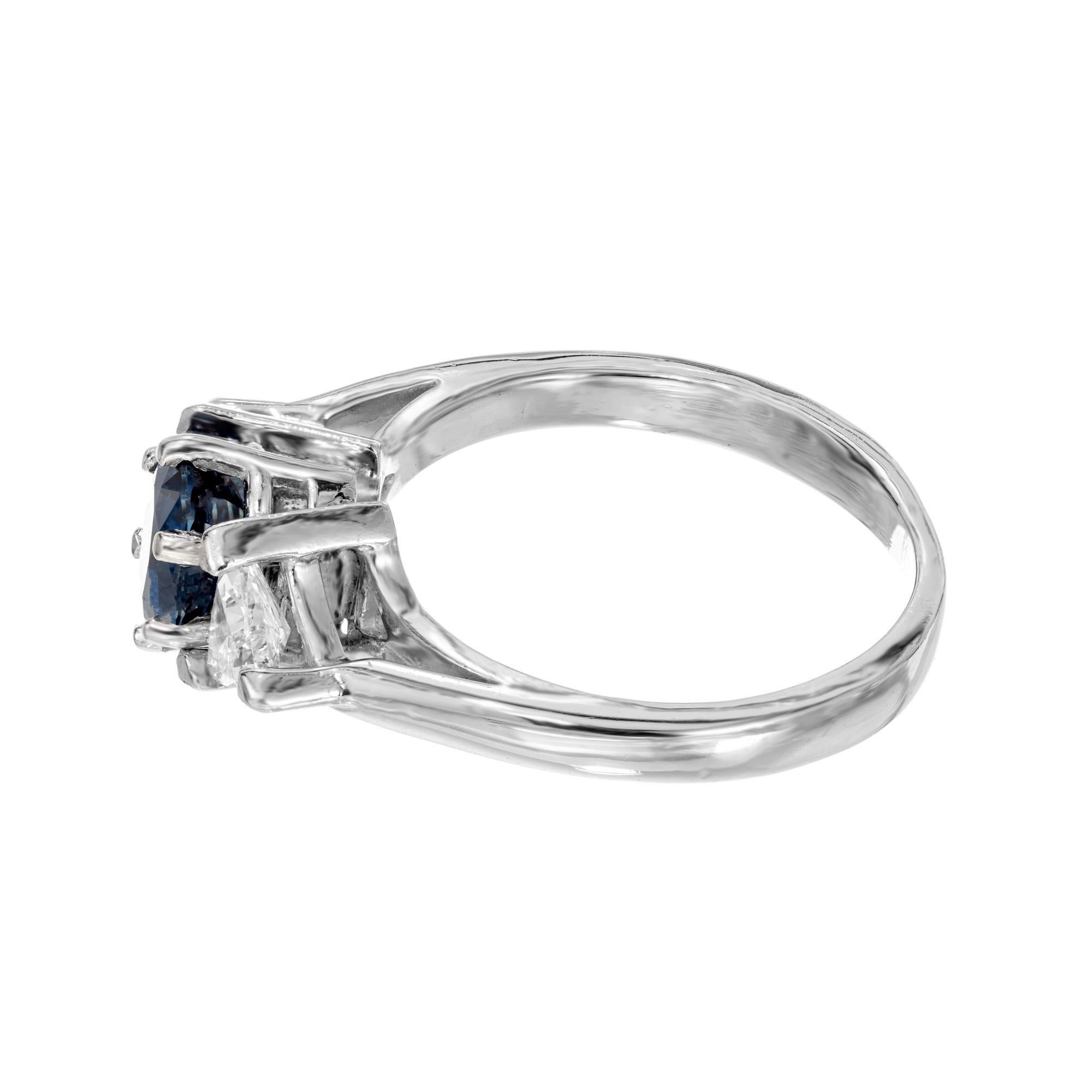 GIA 1.10 Carat Oval Cornflower Blue Sapphire Diamond Platinum Engagement Ring For Sale 1