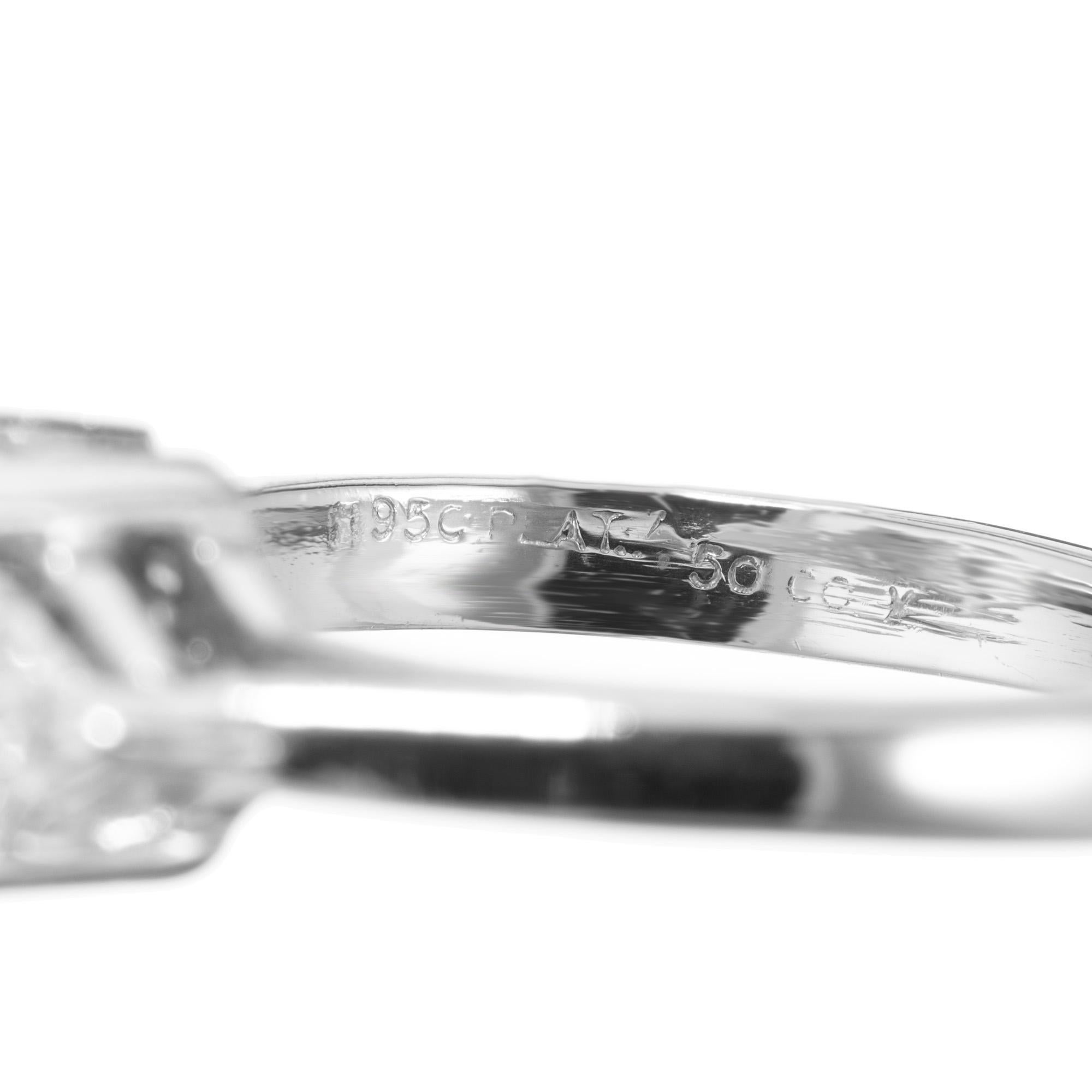 GIA 1.10 Carat Oval Cornflower Blue Sapphire Diamond Platinum Engagement Ring For Sale 2