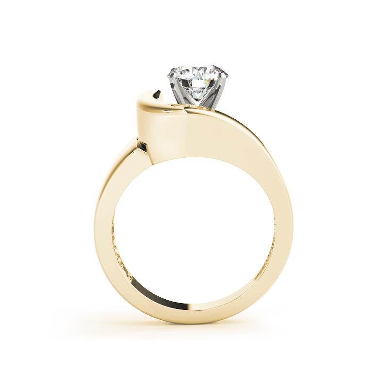 GIA 1.11ct Round Modern Solitaire Curved Band 18K Yellow Gold Diamond Ring In New Condition For Sale In New York, NY