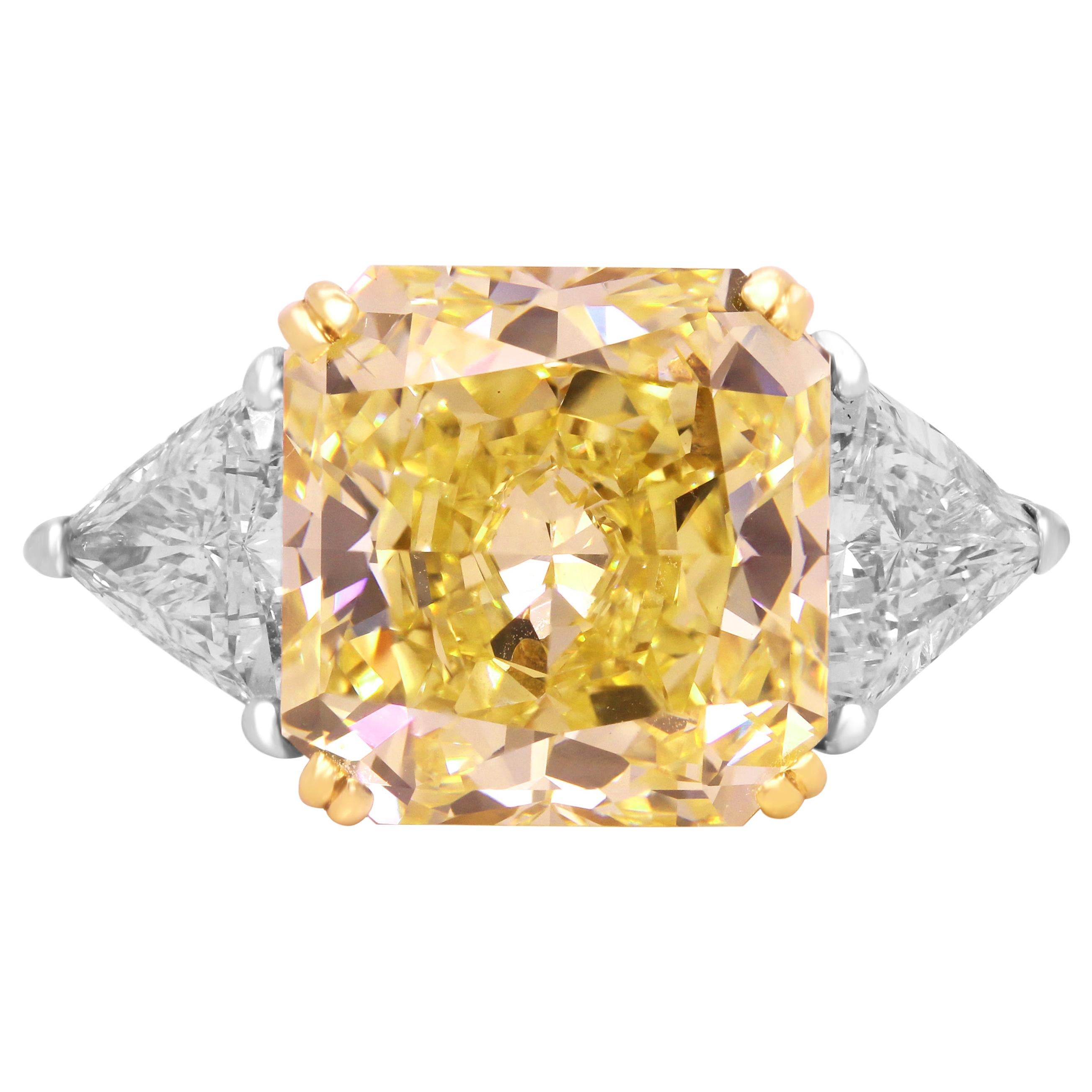 GIA 11.22 Carat VVS1 Fancy Intense Yellow Diamond Ring with Trillion Diamonds
