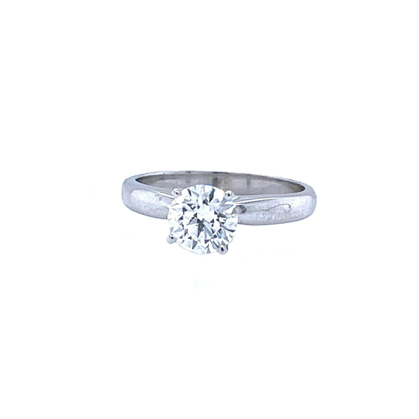 Modernist GIA Ceritifed 1.12ct Natural Round Cut 14K Tiffany Style Exquisite Diamond Ring For Sale