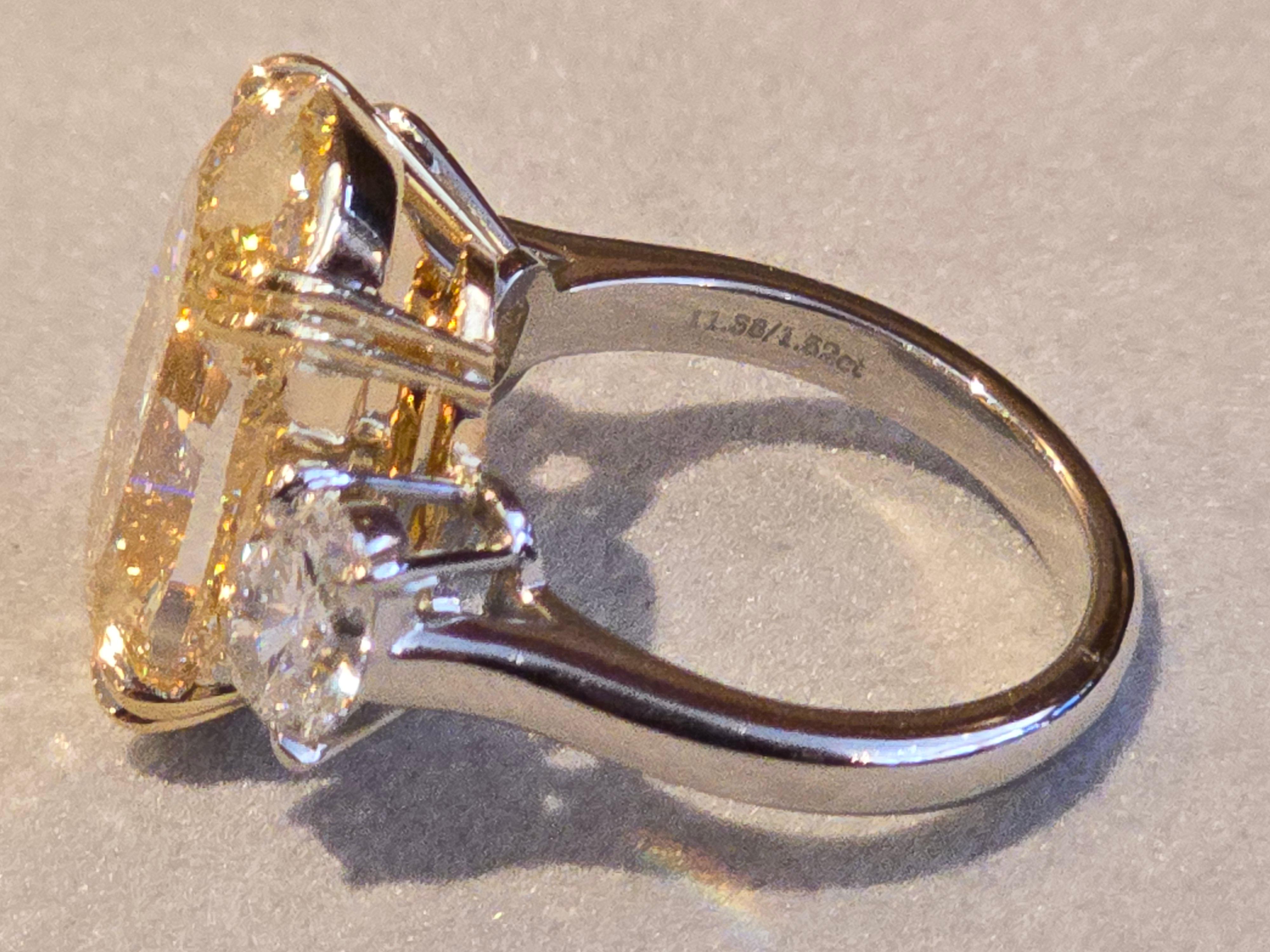 GIA 11.38ct Oval Fancy Light Yellow Diamond 3 Stone Ring in Platinum 18K For Sale 3