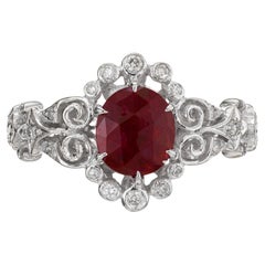 Bague en or filigrane avec halo de diamants et rubis taille rose ovale de 1,15 carat, certifié GIA