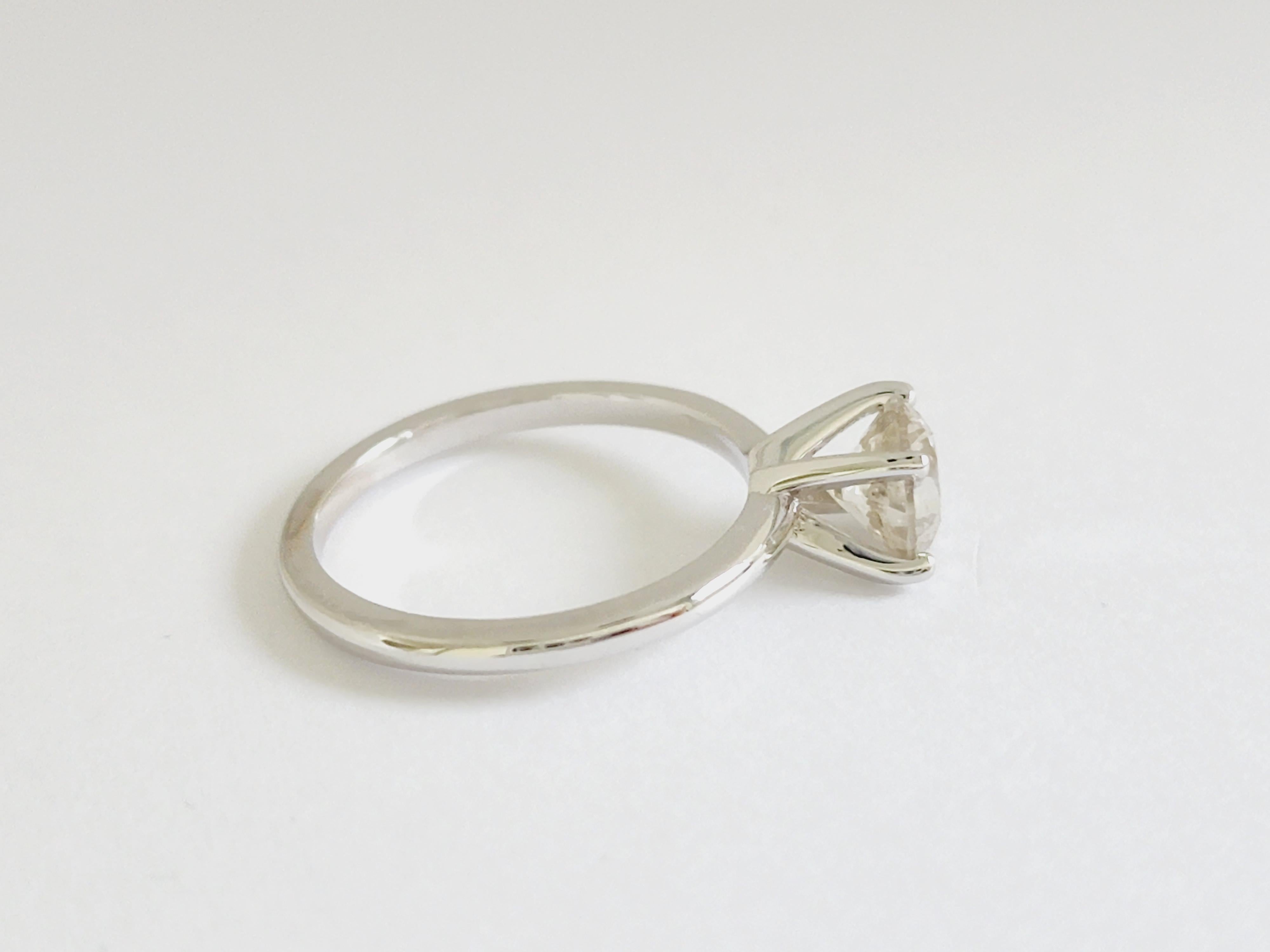 GIA 1.17 Carat Round Cut Diamond White Gold Solitaire Ring 14 Karat For Sale 2