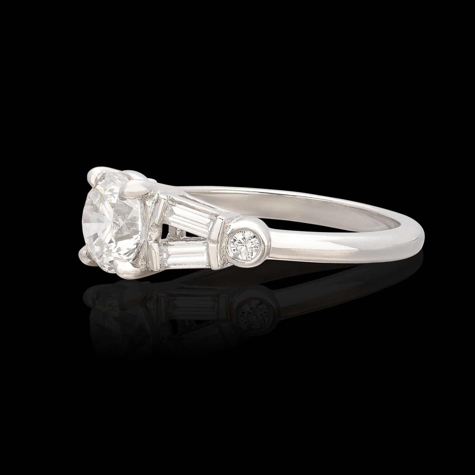 Women's GIA 1.17 Carat Platinum Diamond Engagement Ring For Sale