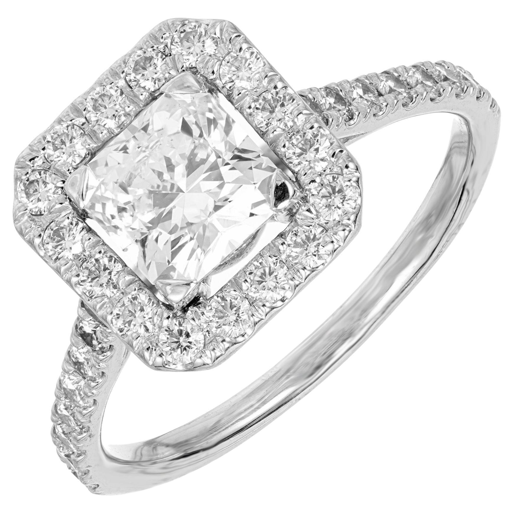 GIA 1.18 Square Brilliante Cut Carat Diamond Halo Platinum Engagement Ring en vente