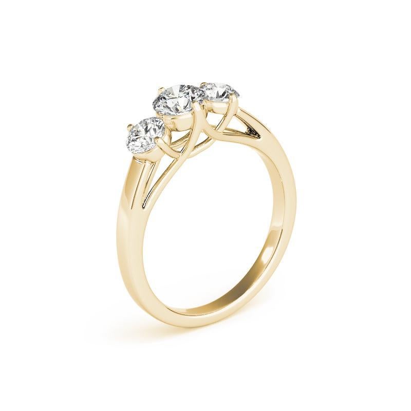 Donna GIA 1,1ct Anello di diamanti tondo a tre pietre con punte condivise in oro giallo 18 carati in vendita