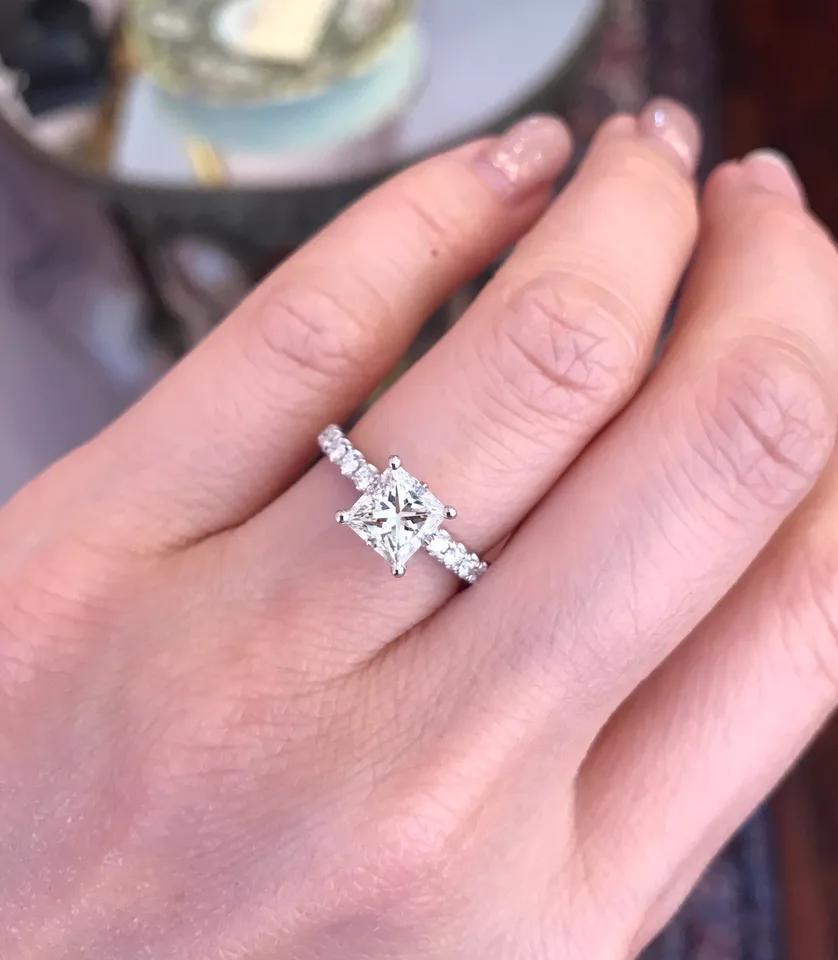 Women's GIA 1.20 carat Princess Cut Diamond J-SI1 in 18k White Gold Diamond Ring For Sale