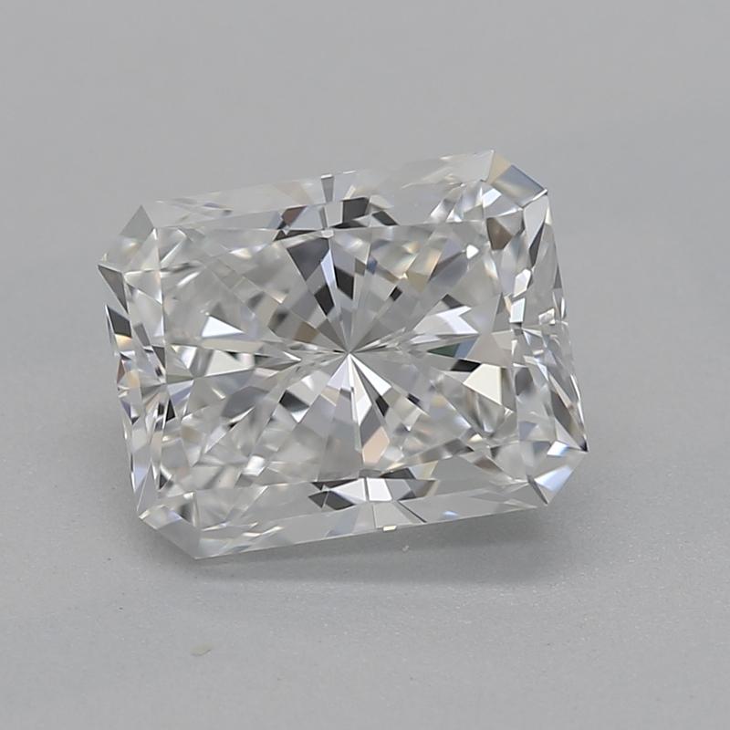 Dieser exquisite, in New York handgefertigte Diamantring hat als Herzstück einen strahlenden Diamanten mit einem Gewicht von 1,20, der durch sein schönes F und sein bemerkenswertes VS1 ergänzt wird. In luxuriösem Weißgold gefasst, strahlt dieses