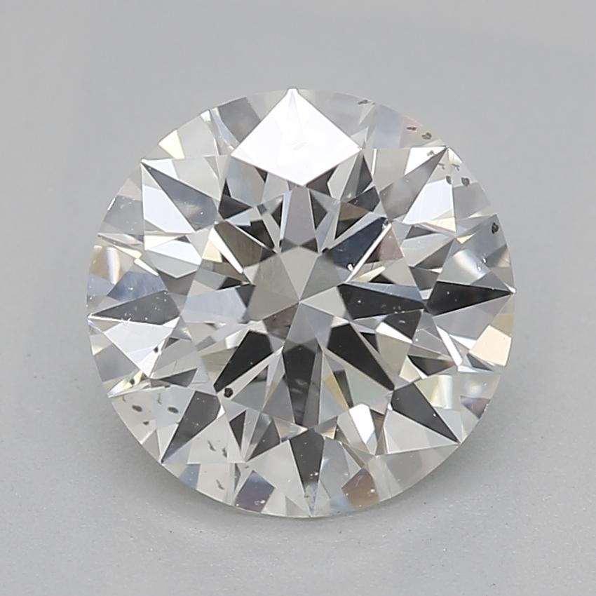 Faites l'expérience de l'élégance intemporelle avec cette magnifique bague en diamant qui présente un superbe diamant rond gracieusement niché dans une délicate monture à six griffes en relief. Cette pièce exquise, qui met en valeur un remarquable