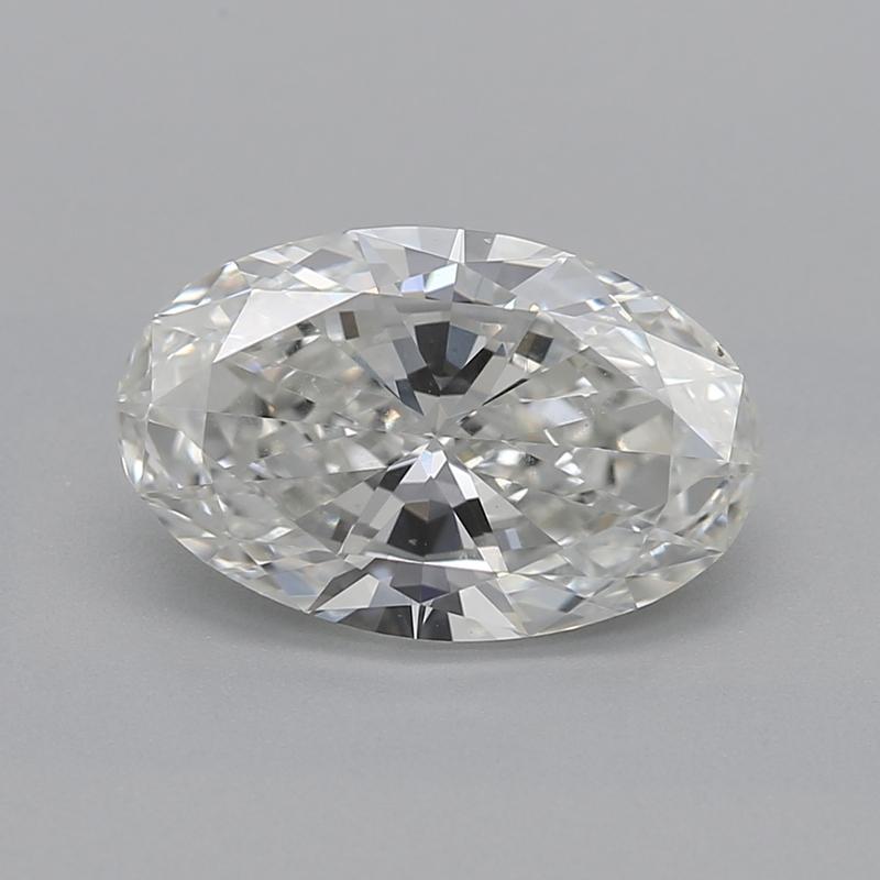 Erhöhen Sie Ihre Schmucksammlung mit diesem atemberaubenden Diamantring, der einen faszinierenden ovalen H VS2 1,21 Mittelstein präsentiert. Das Design ist von der Vintage-Ästhetik inspiriert und wurde kunstvoll in Gelbgold gefertigt. Der zentrale