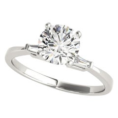 GIA 1.21ct Solitario rotondo a 3 pietre e Baguette  Anello con diamante