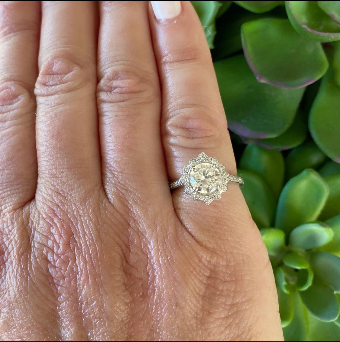 Round Cut GIA 1.22 Carat Diamond Platinum Engagement Ring For Sale