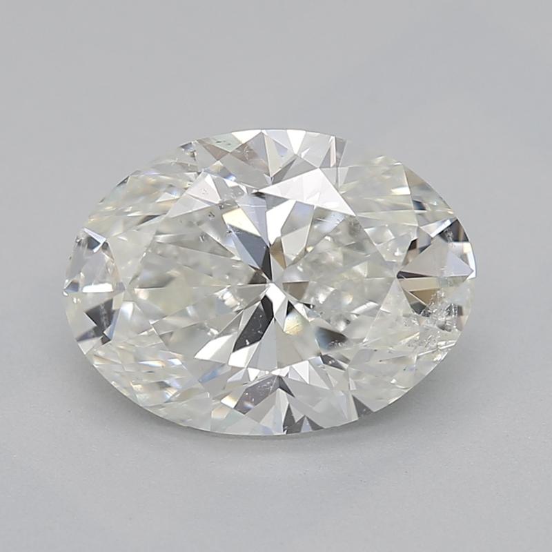 Realizzato con uno straordinario gioco di eleganza e natura, questo straordinario anello con diamante presenta un'incantevole pietra centrale ovale, del peso di 1,22 e con una squisita gradazione I e SI2. L'ambiente è stato progettato artisticamente