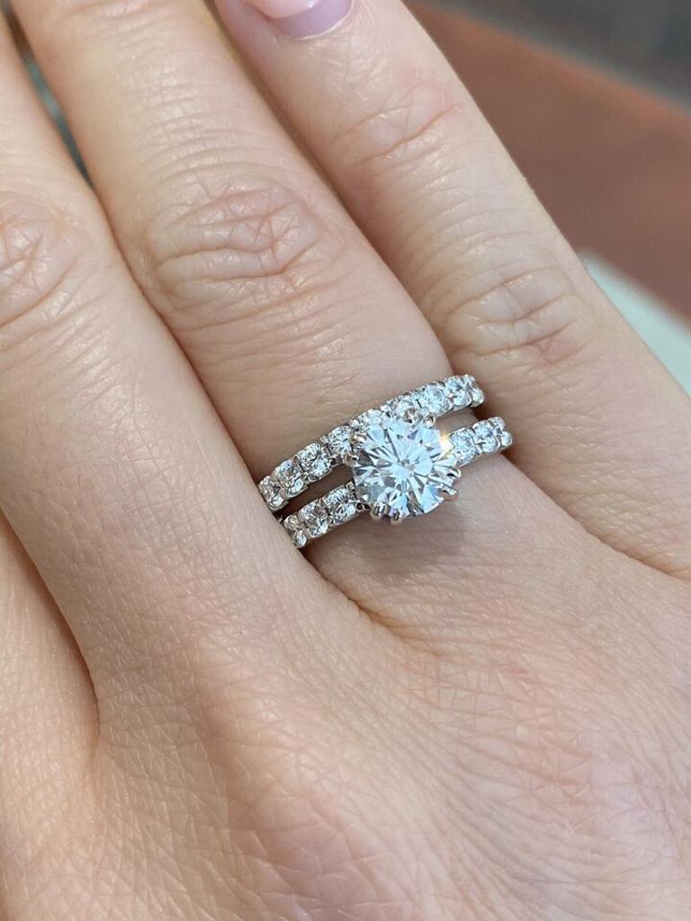 Women's GIA 1.23 Carat Engagement Diamond Ring Set in 14k White Gold For Sale