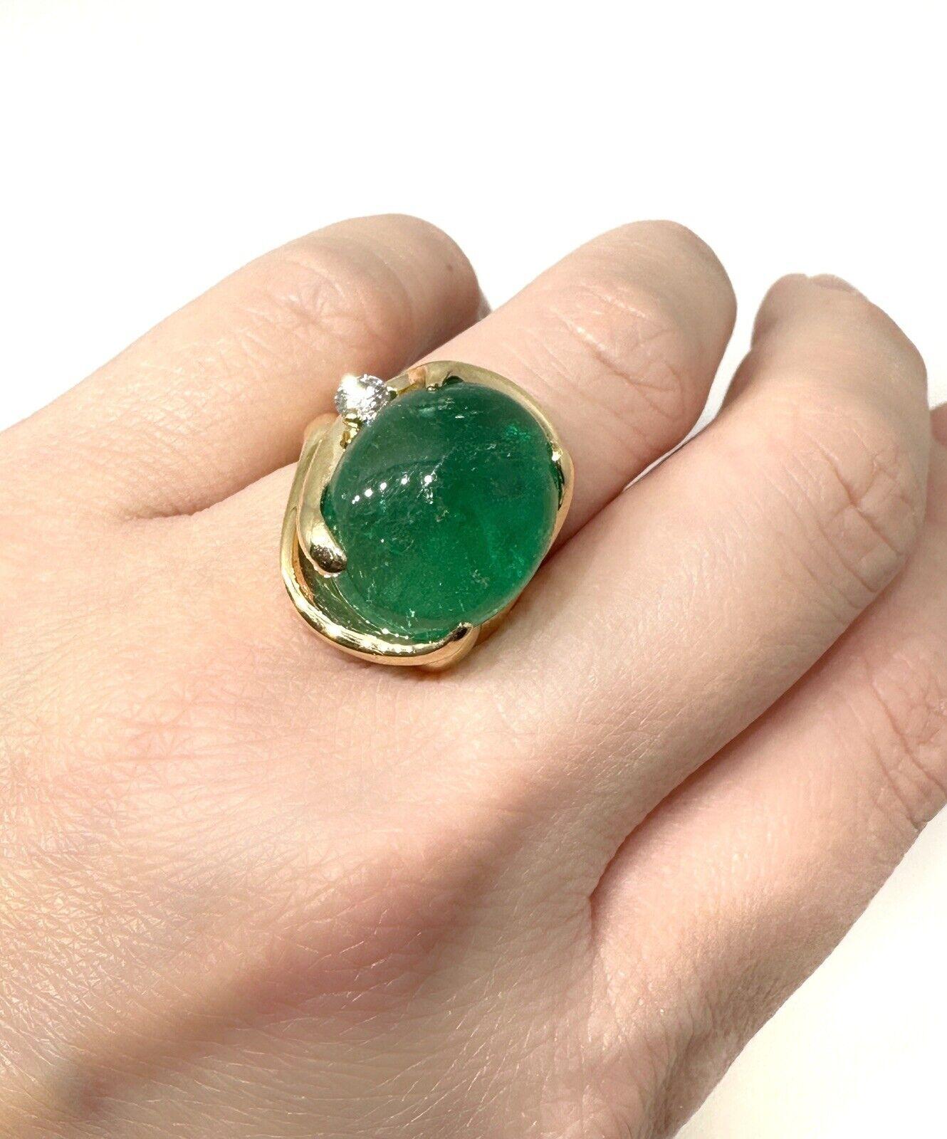 GIA 12.60 Carat Oval Cabochon Emerald & Diamond Ring in 18k Yellow Gold In Excellent Condition For Sale In La Jolla, CA