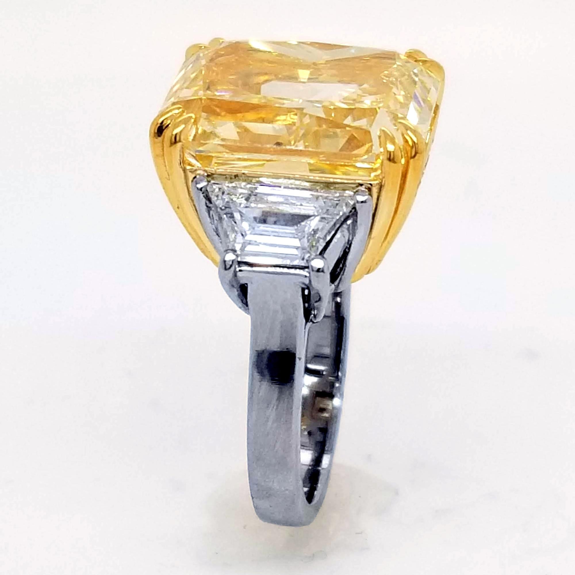 Contemporary GIA 12.63ct Fancy Yellow Radiant Diamond 3-Stone Platinum Engagement Ring For Sale