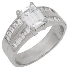 GIA Anello di fidanzamento in platino con diamante taglio smeraldo da 1.27 carati