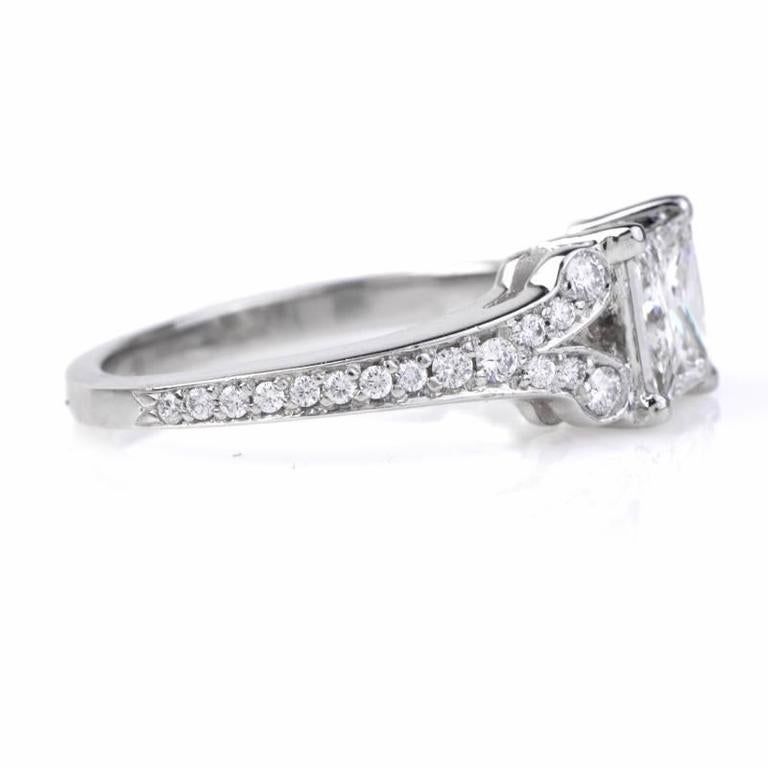 Women's GIA 1.28 carats Princess-Cut Diamond Platinum Engagement Ring For Sale