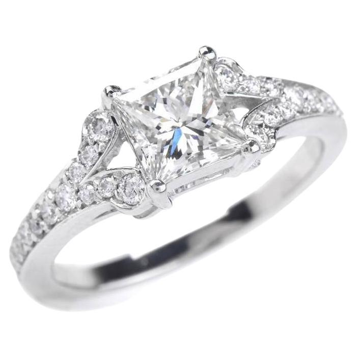 GIA Bague de fiançailles en platine avec diamant taille princesse de 1,28 carats en vente