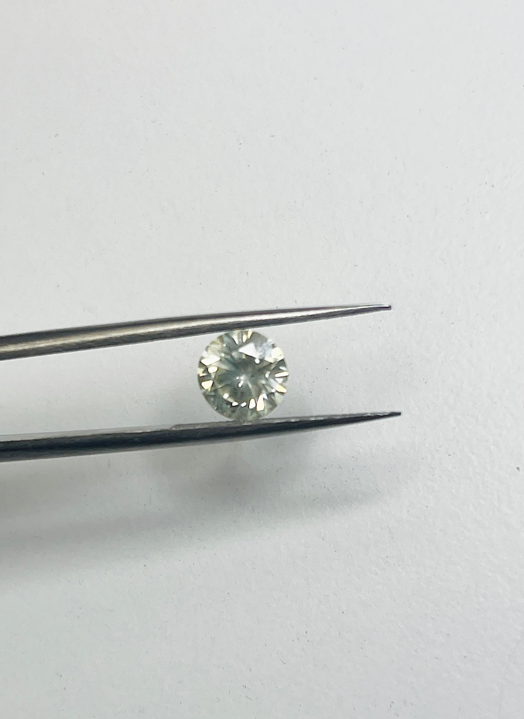 GIA 1.29 Carat Round Cut Loose Diamond For Sale 4