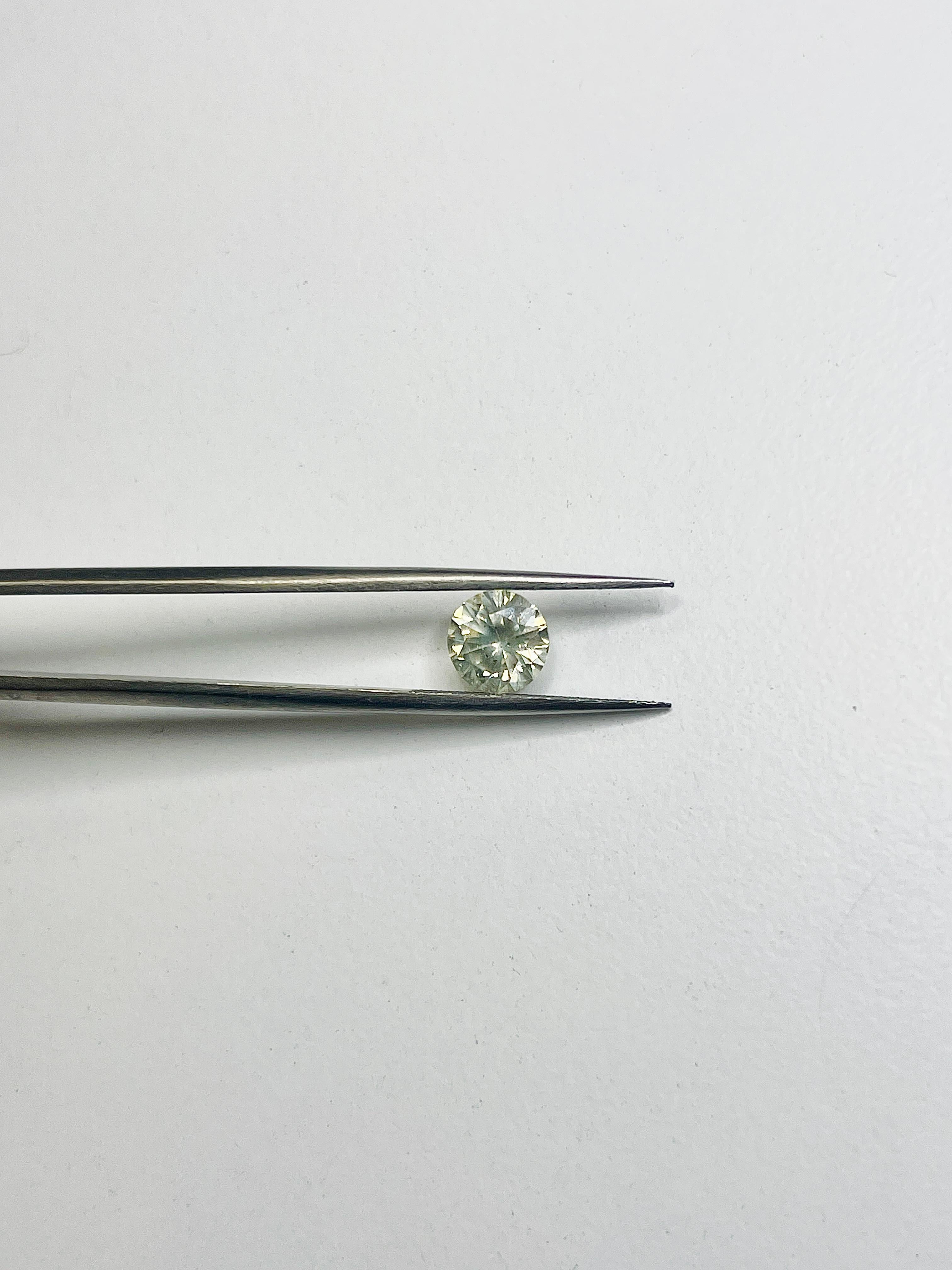 GIA 1.29 Carat Round Cut Loose Diamond For Sale 3
