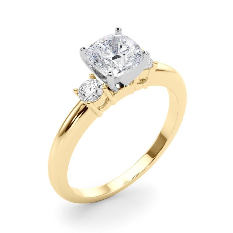 Donna GIA 1,2ct Cuscino a 3 pietre Passato, Presente e Futuro Anello con diamanti in oro giallo 18K in vendita