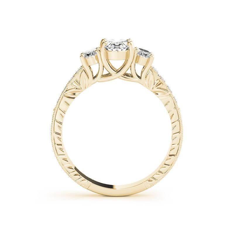 GIA Anello con diamante ovale a tre pietre inciso su canale in oro giallo 18 carati da 1,2 carati In condizioni Nuovo in vendita a New York, NY