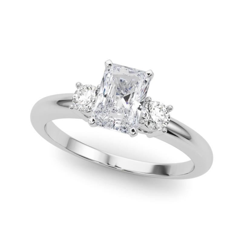 Taglio radiant GIA 1.2ct Radiante a 3 pietre Passato, presente e futuro  Anello con diamante in vendita
