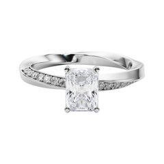GIA 1.2ct Radiant Solitaire Twisted Square Band Bague diamant en or blanc 18K