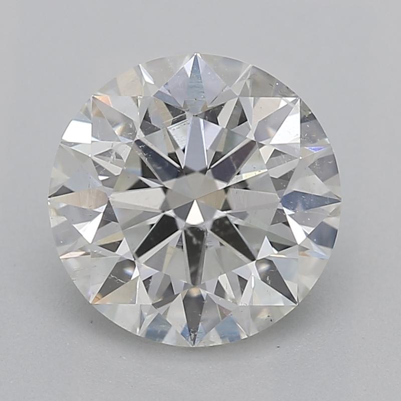 Dieser atemberaubende, in New York handgefertigte Diamantring besticht vor allem durch seinen runden Diamanten mit einem Gewicht von 1,2, der vom GIA mit den Graden H und SI2 zertifiziert wurde. Seine Brillanz und sein Feuer werden durch ein