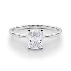 GIA 1.30ct Radiant Slim Band Prong Set Solitaire  Bague en diamant