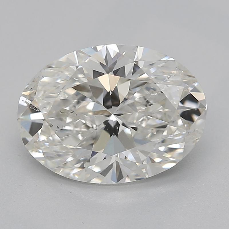 Realizzato a mano a New York, questo splendido anello con diamante presenta una pietra centrale ovale mozzafiato del peso di 1,31, radiosa e accattivante. Questo pezzo è impreziosito da una certificazione GIA che ne conferma l'eccezionale qualità