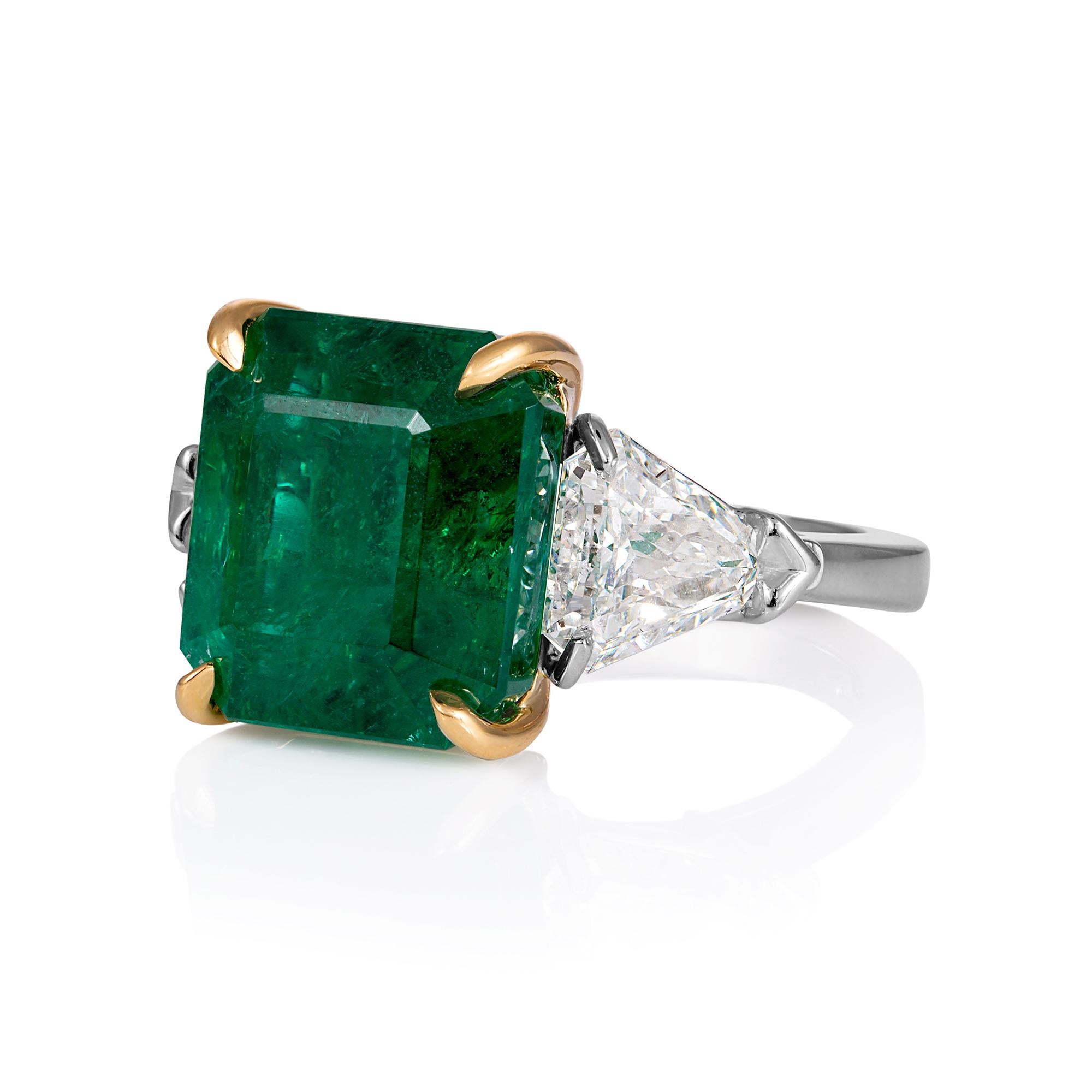 Impressive and Timeless 3 Stone Engagement Anniversary Ring with GIA 11.27ct Square Green Emerald & Diamonds.
This jewel will make a great addition to any GEM jewelry collection! It is rear to find an emerald over 3ct size, but over 11CT just