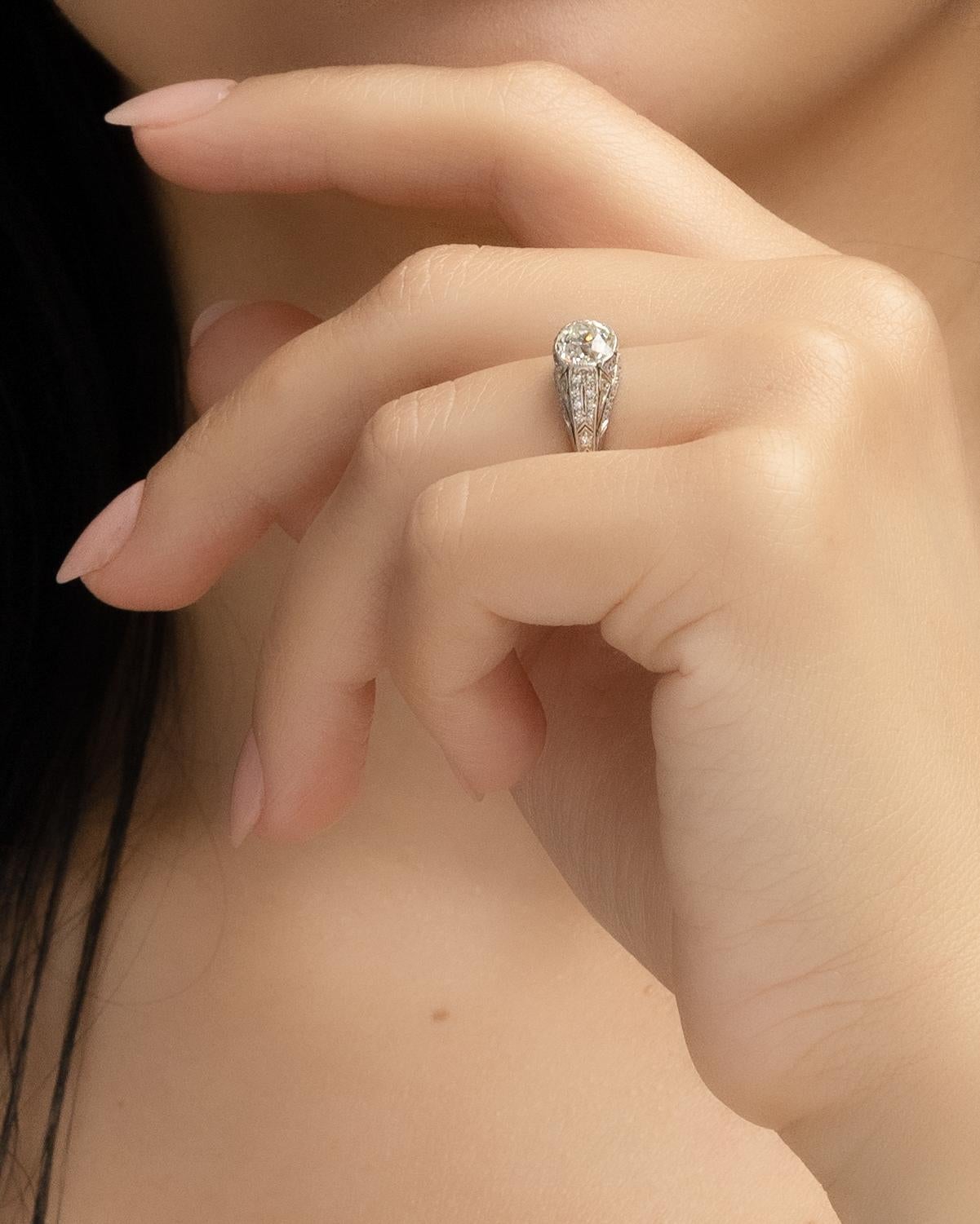 GIA 1.33 Carat Edwardian Diamond Platinum Engagement Ring For Sale 4