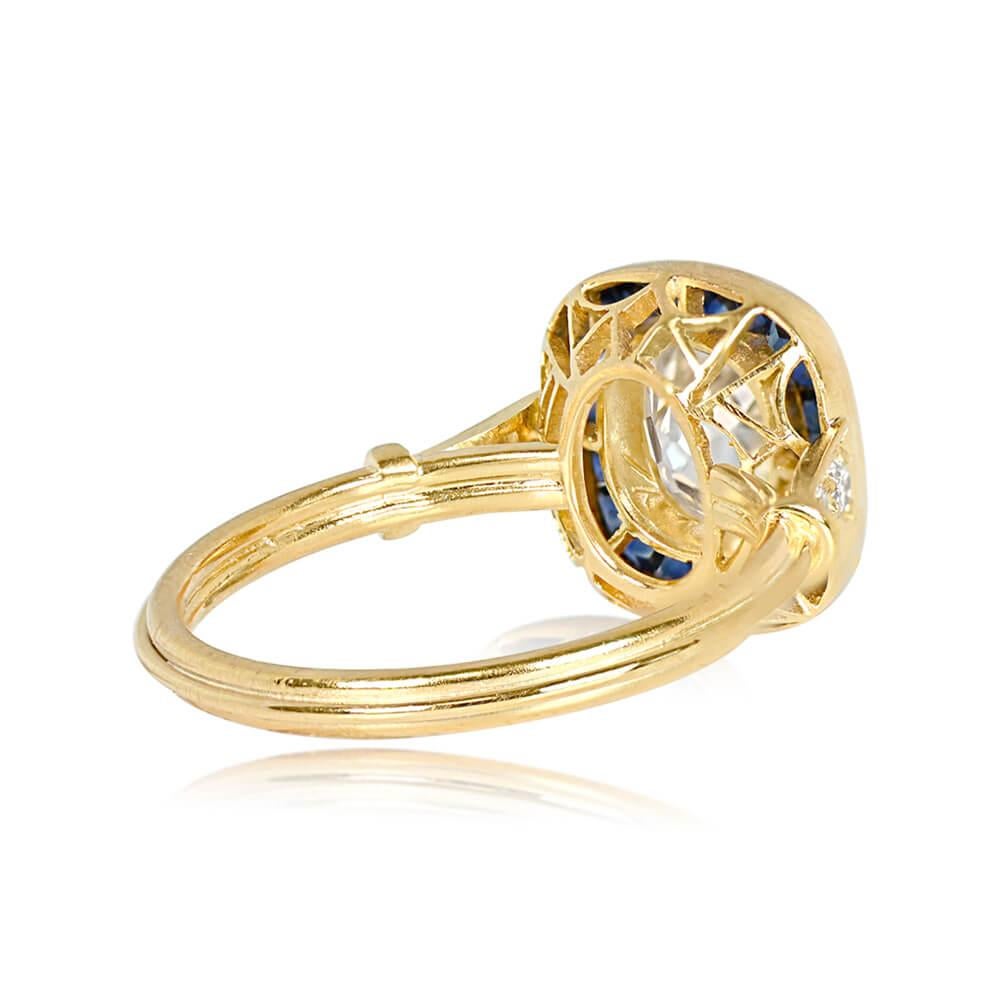 GIA 1.36ct Antique Cushion Cut Diamond Engagement Ring, 18k Yellow Gold In Excellent Condition For Sale In New York, NY