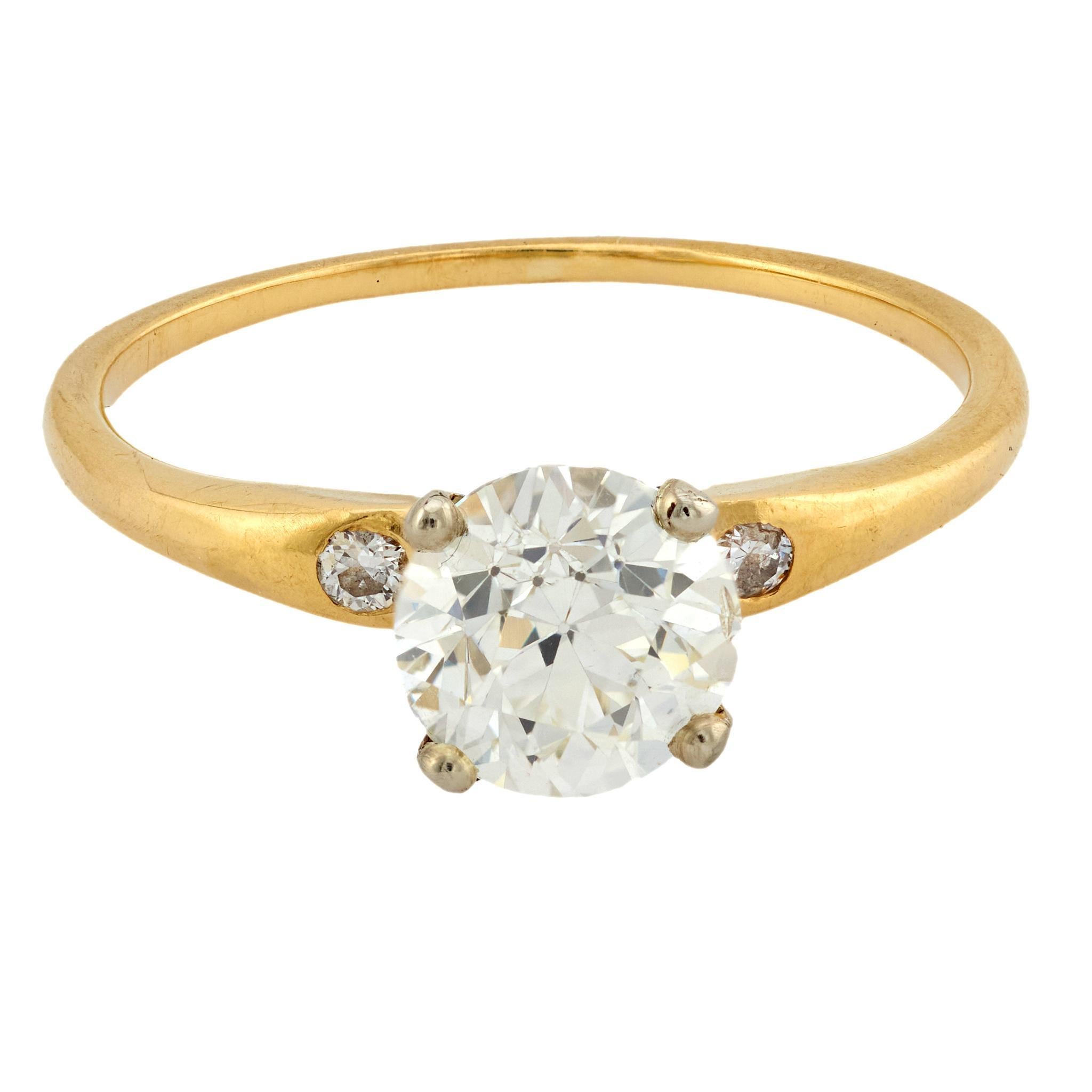 Contemporaneo GIA Anello di fidanzamento in oro giallo 14k con diamante vecchio taglio europeo da 1,37 carati in vendita