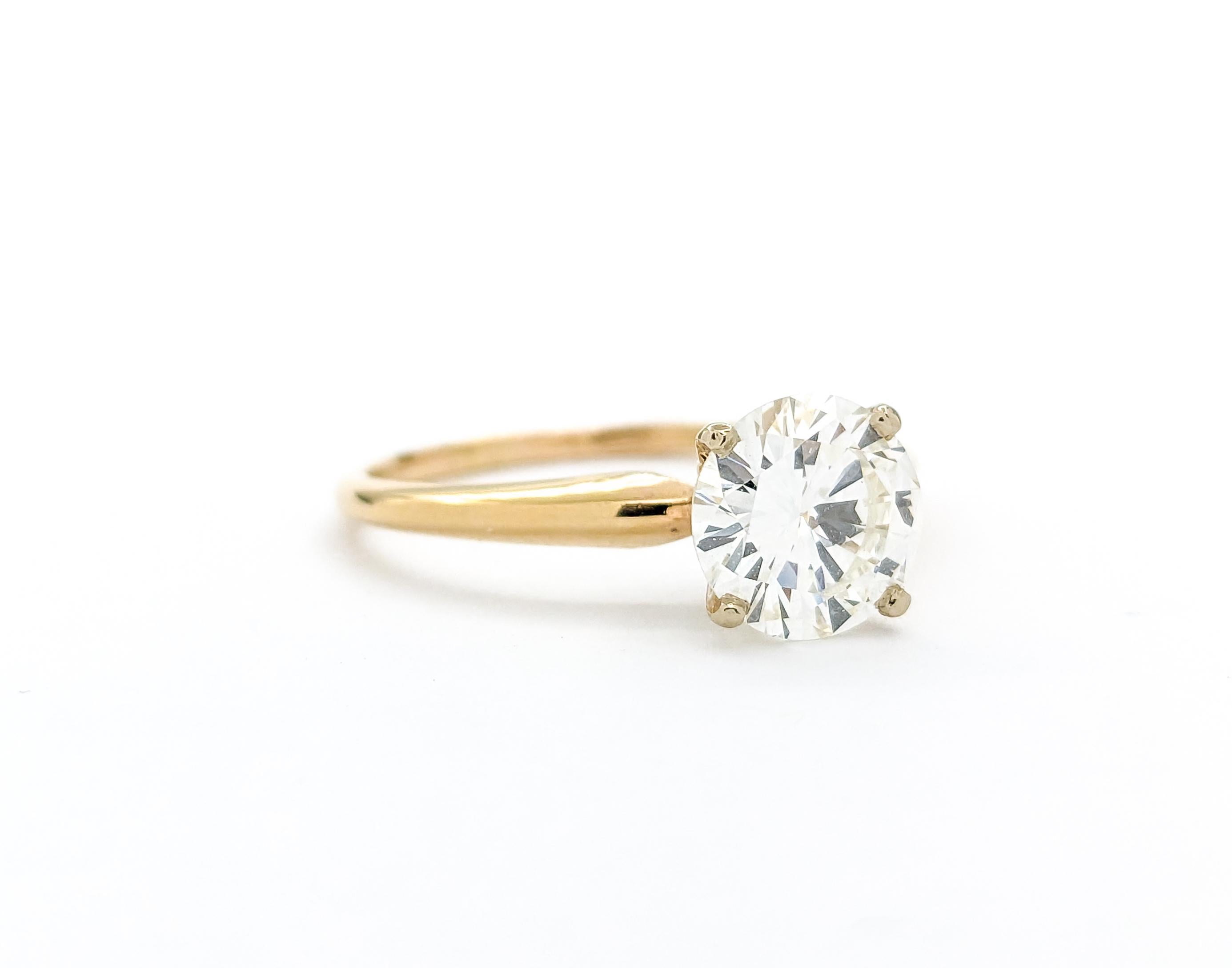 For Sale:  GIA 1.37ct Diamond Engagement Ring In Yellow Gold 7