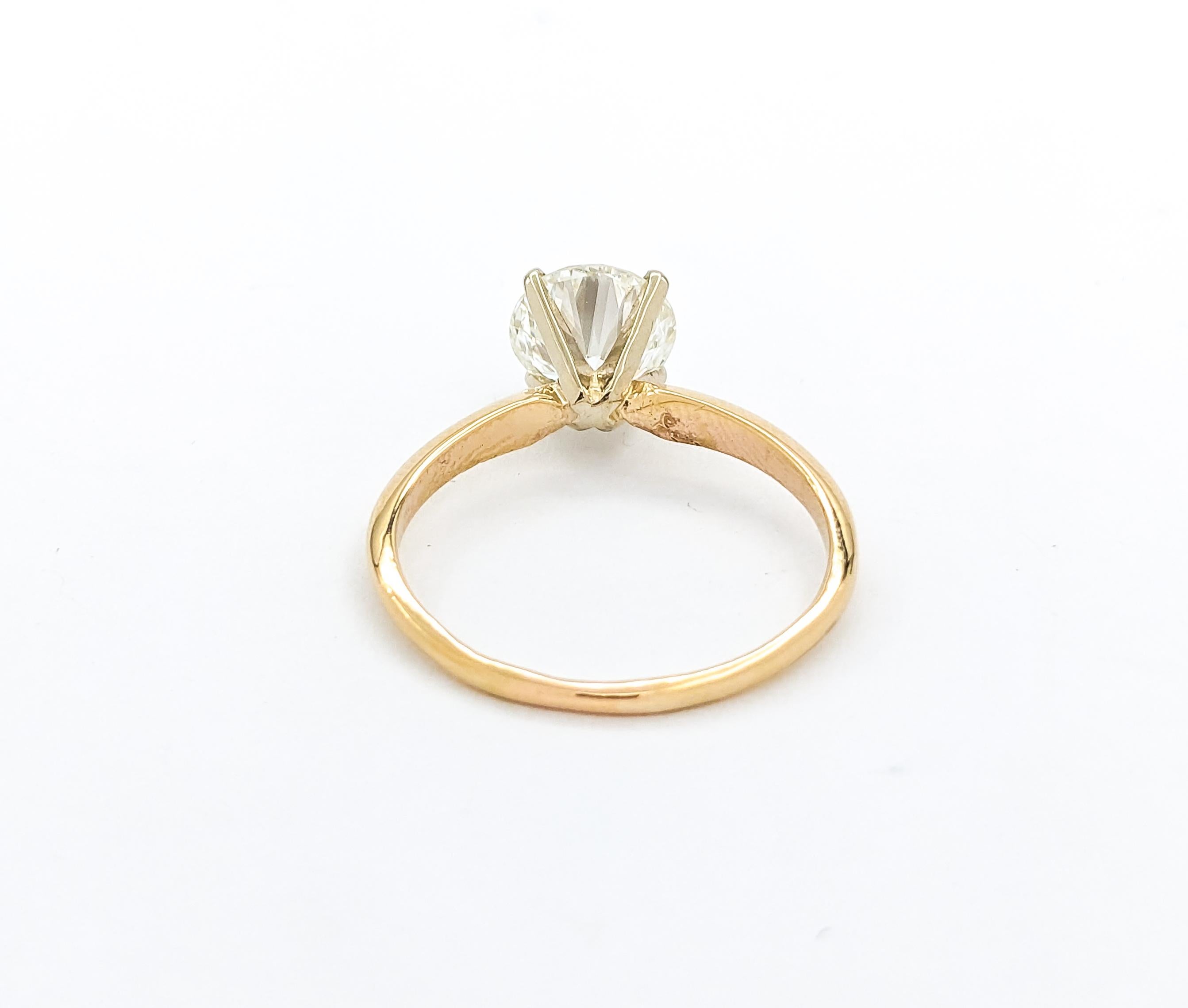 For Sale:  GIA 1.37ct Diamond Engagement Ring In Yellow Gold 9