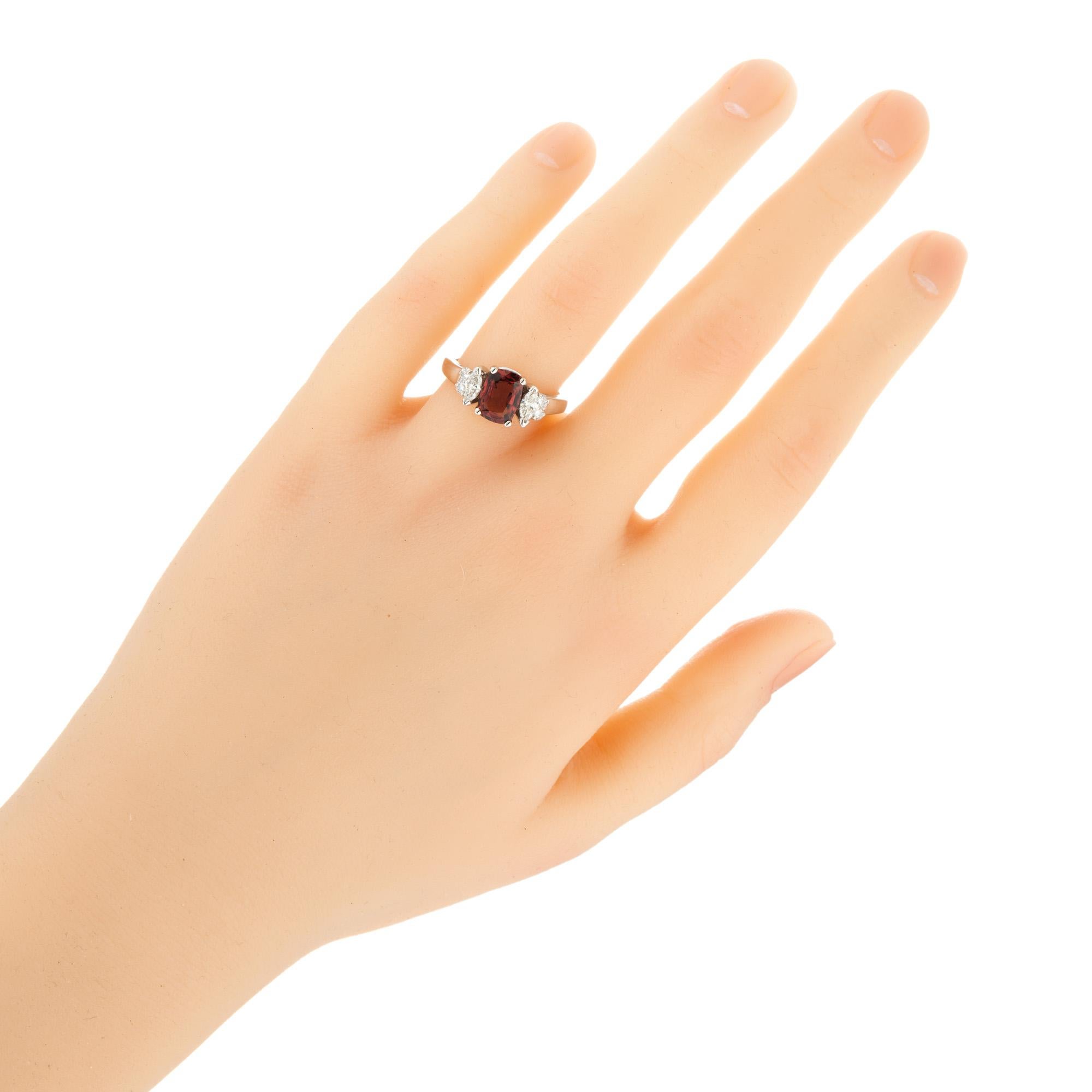 GIA 1.39 Carat Orange Red Spinel Diamond Gold Three-Stone Engagement Ring For Sale 2