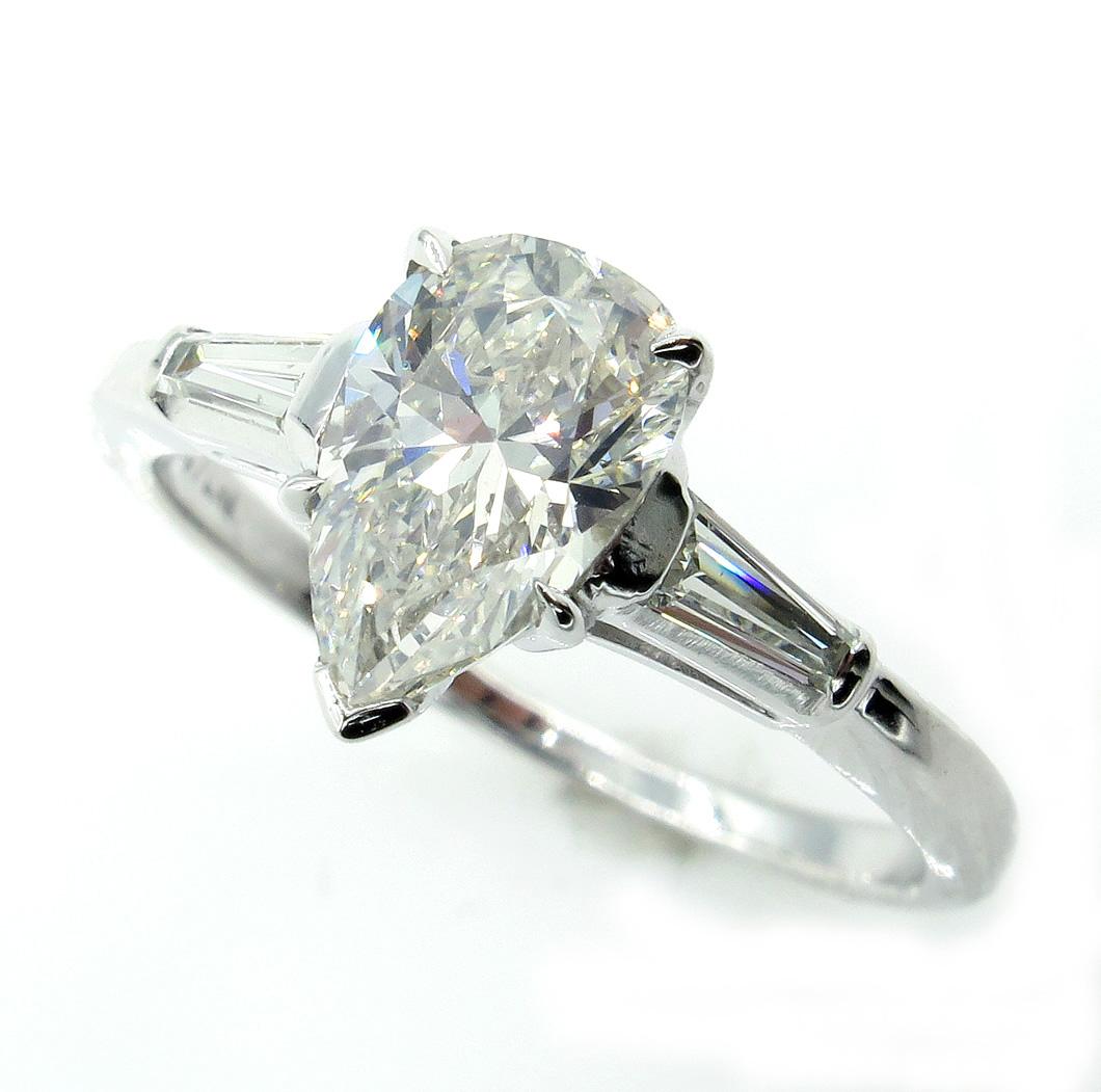GIA 1.39 Carat Solitaire Pear Shaped Diamond Engagement Wedding Platinum Ring 7