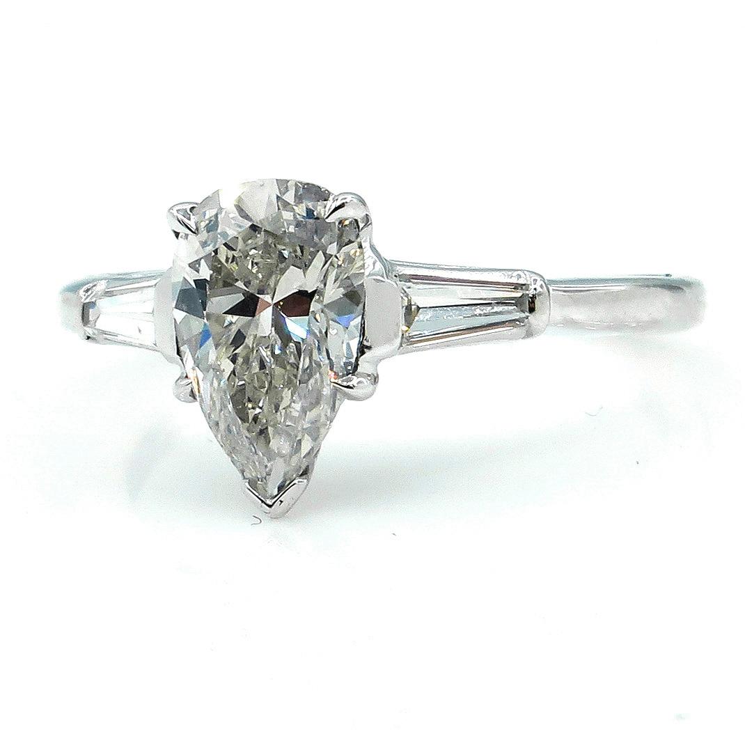 GIA 1.39 Carat Solitaire Pear Shaped Diamond Engagement Wedding Platinum Ring 8