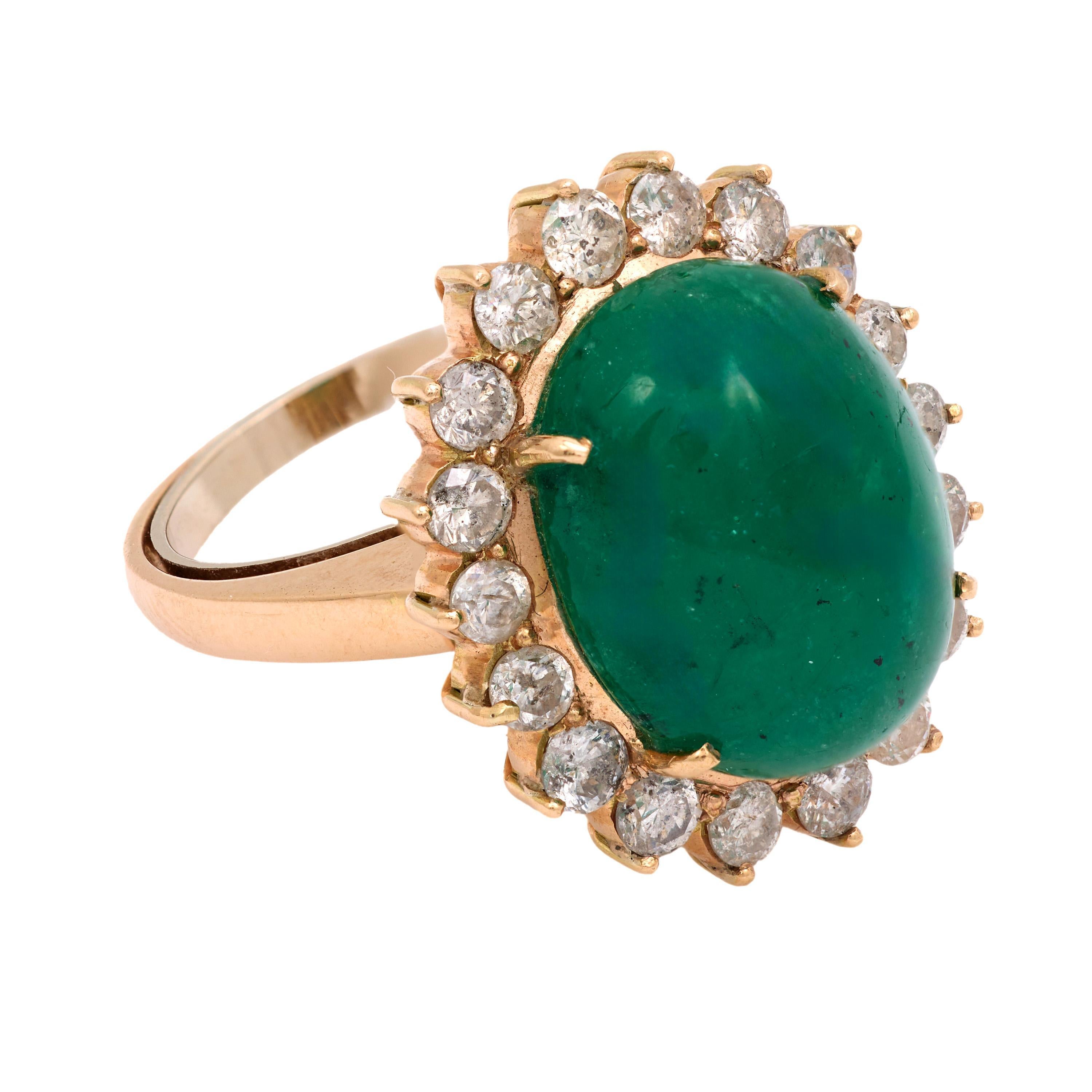 GIA 14 carat emerald diamond 14k yellow gold cluster ring Cabujón en venta