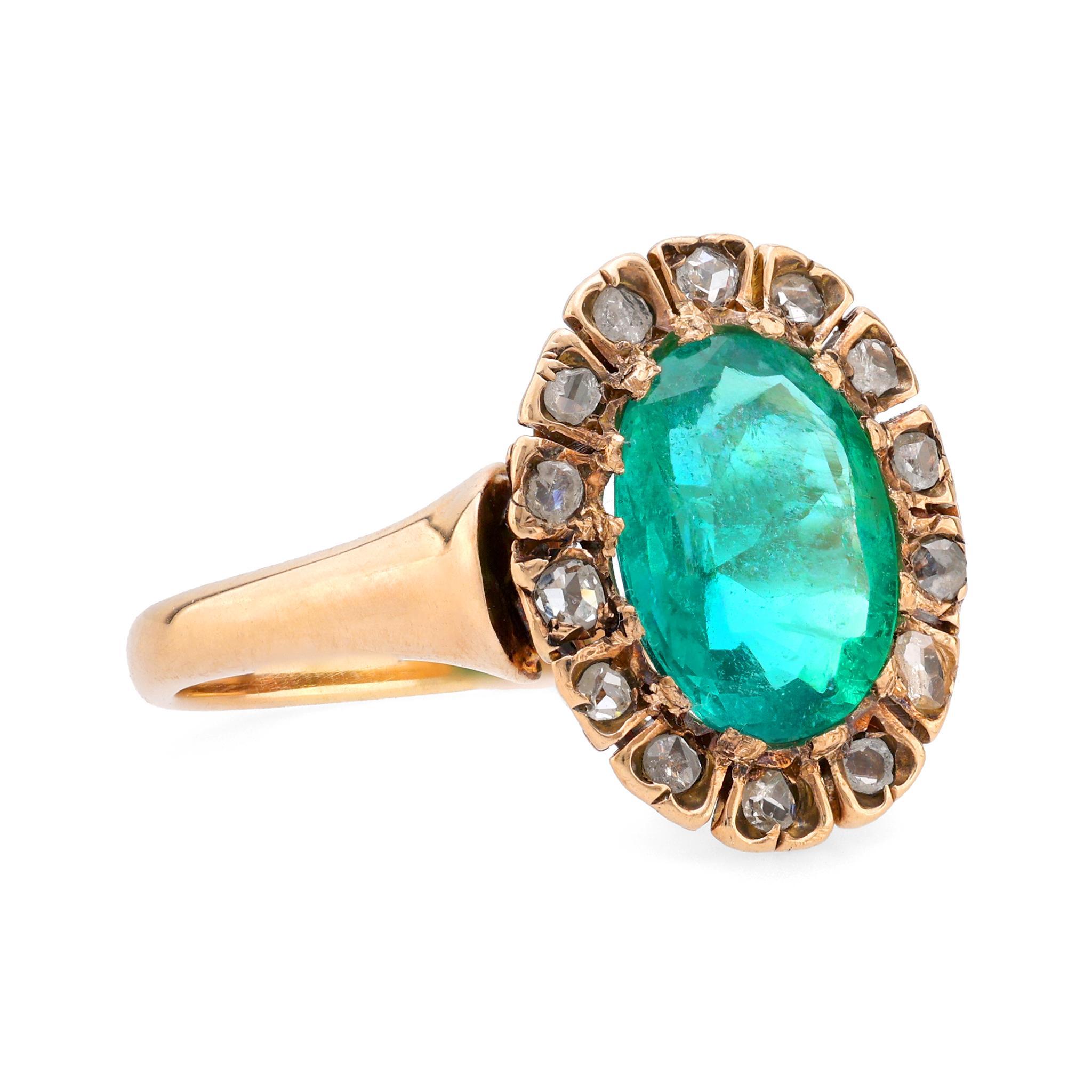 GIA 1,40 Karat oval geschliffener Smaragd-Diamant 14k Gelbgold Cluster-Ring (Viktorianisch)