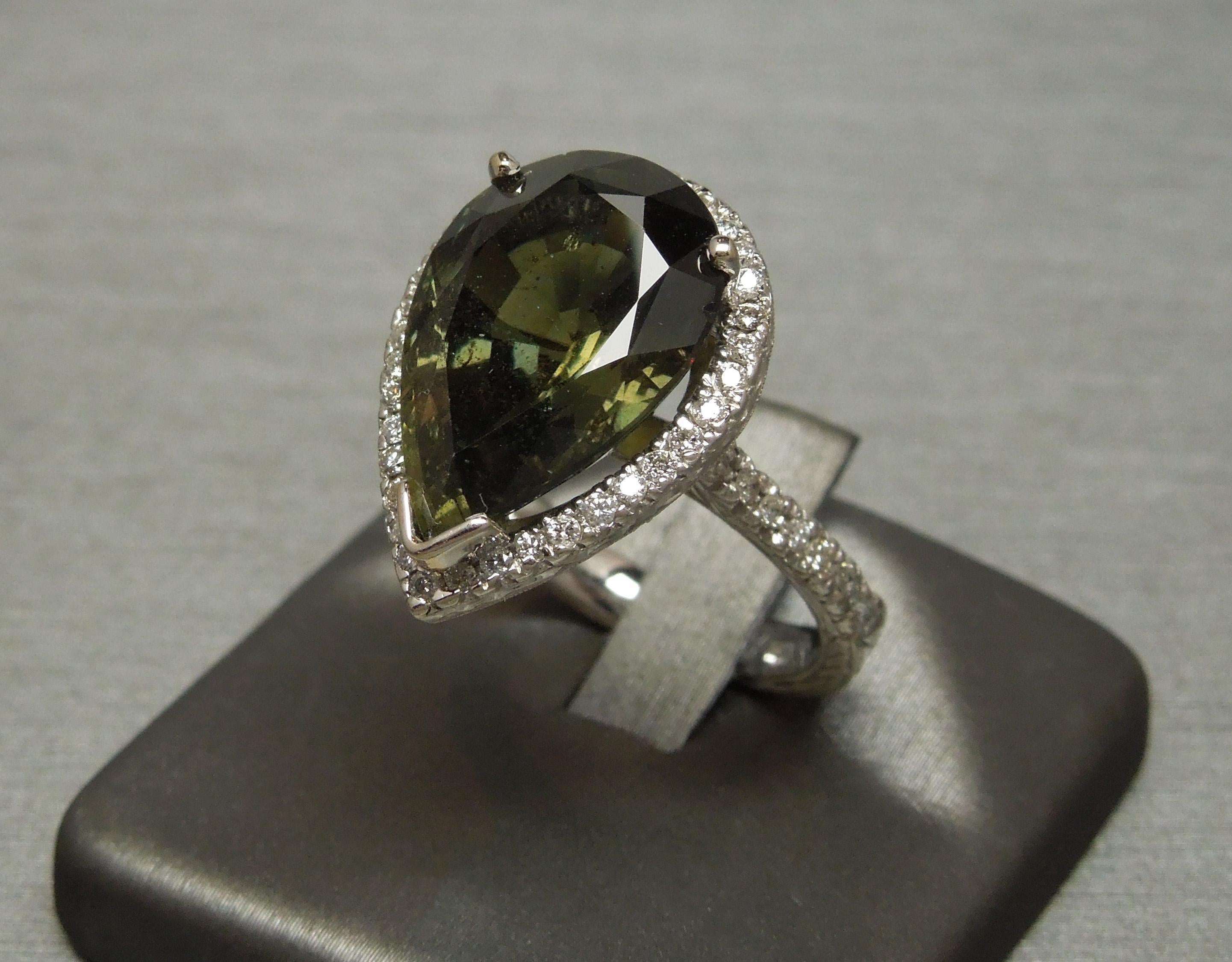 GIA 14.02 Carat Mystic Sapphire Halo Ring For Sale 2