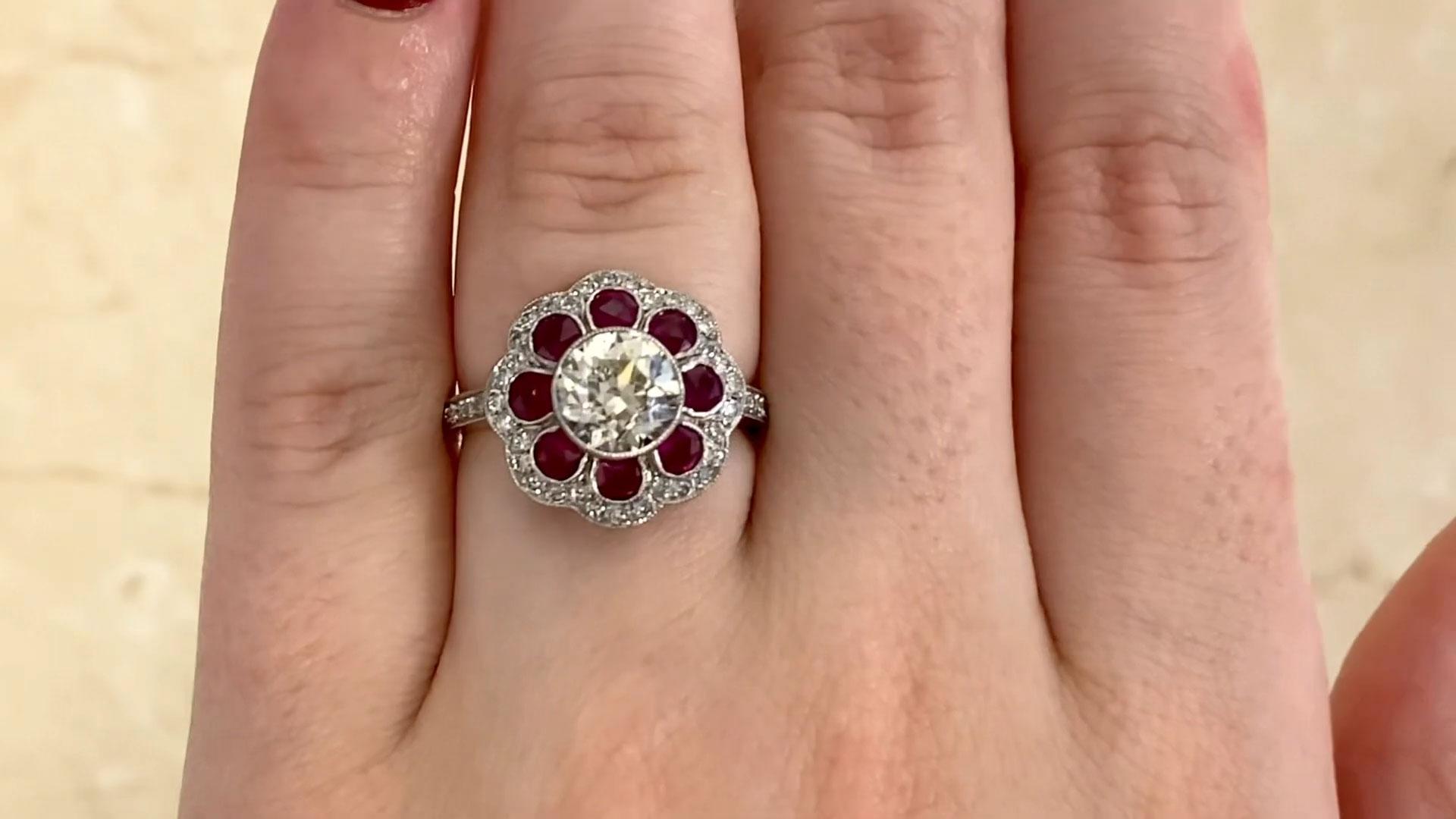 Verlobungsring mit Diamanten im alten Euroschliff (GIA ca. 1,4 kt), Diamant-Halo im Angebot 1