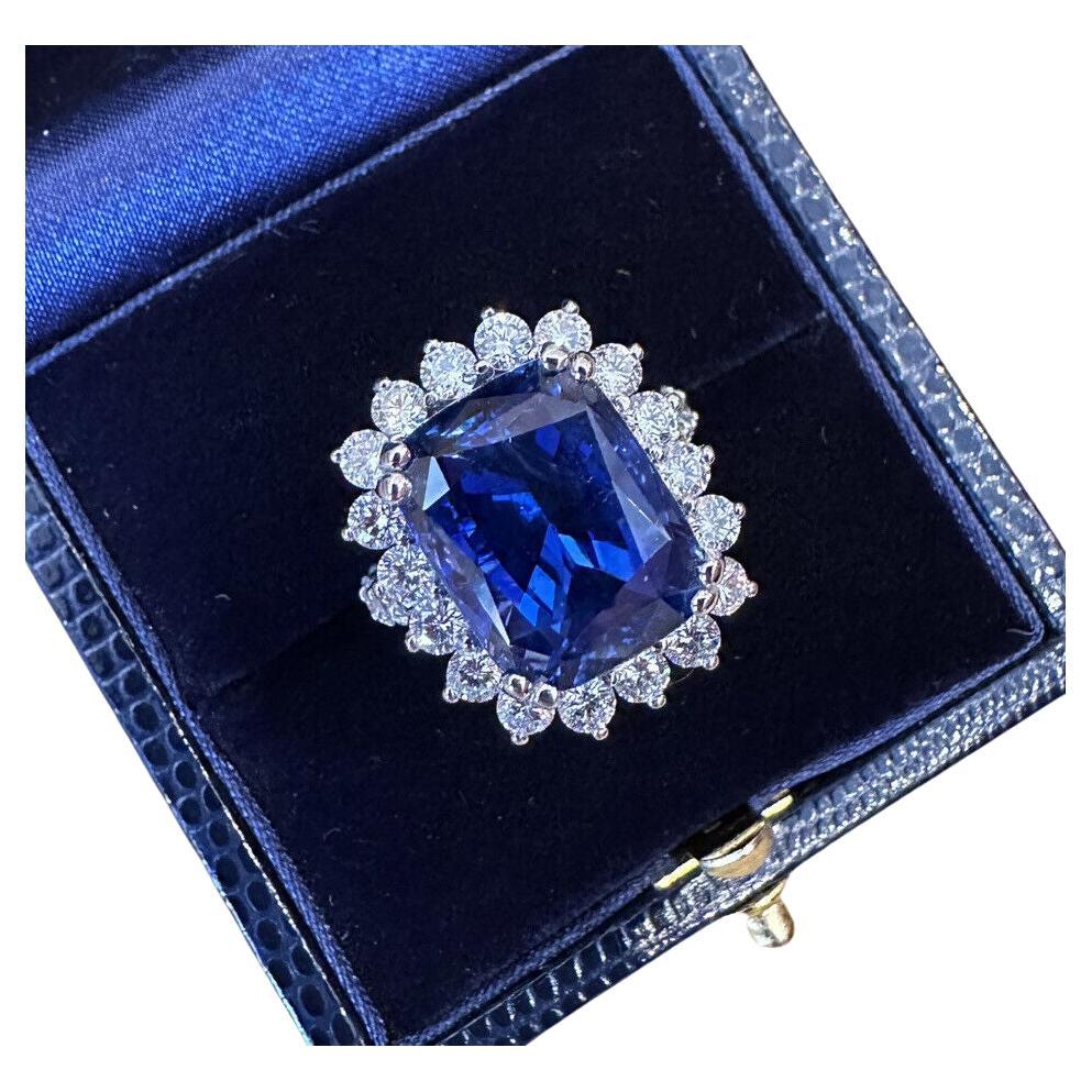 GIA 14.73 Carat No Heat Ceylon Sapphire in Diamond Halo 18k White Gold Ring For Sale