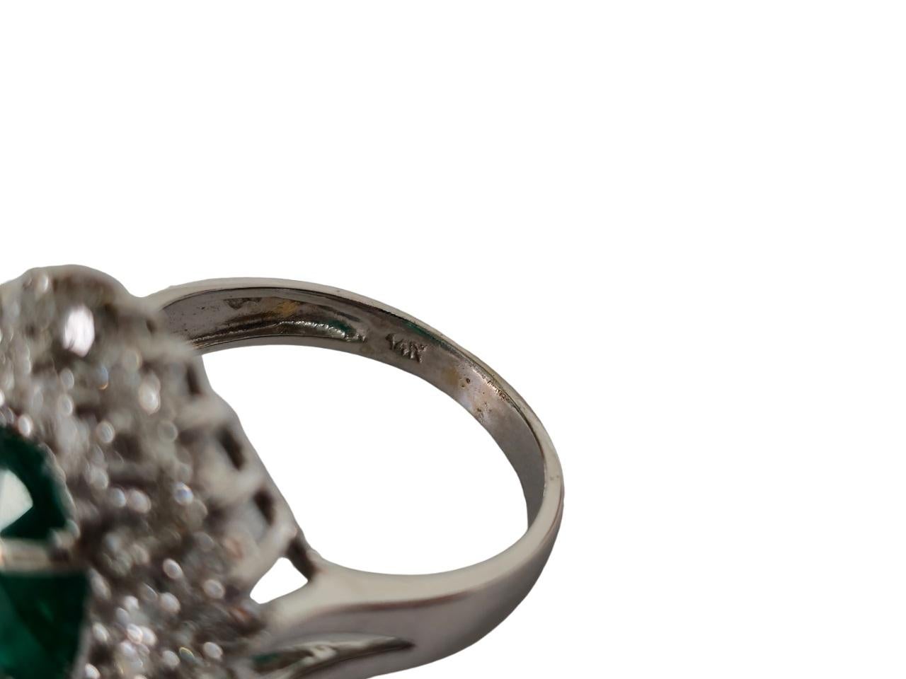 GIA 14K White Gold Emerald Diamond Cocktail Ring In Excellent Condition For Sale In Miami, FL