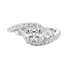 Bague en or blanc GIA 1,5 carat Cushion Curved Bypass Leaf & Vine 18K Diamond Ring